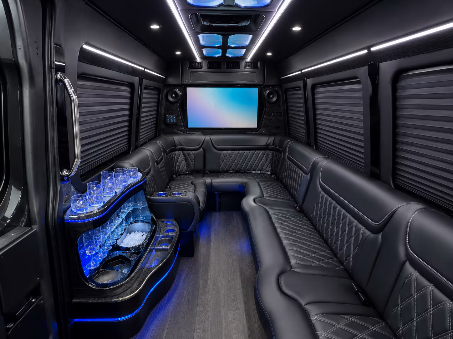 bridgeport custom day trip and driving tour bus rentals