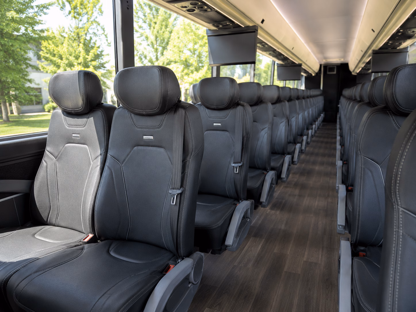 college tour charter buses to university of bridgeport sacred heart university and beyond
